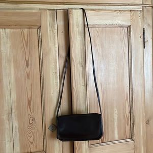 Classic Coach Crossbody